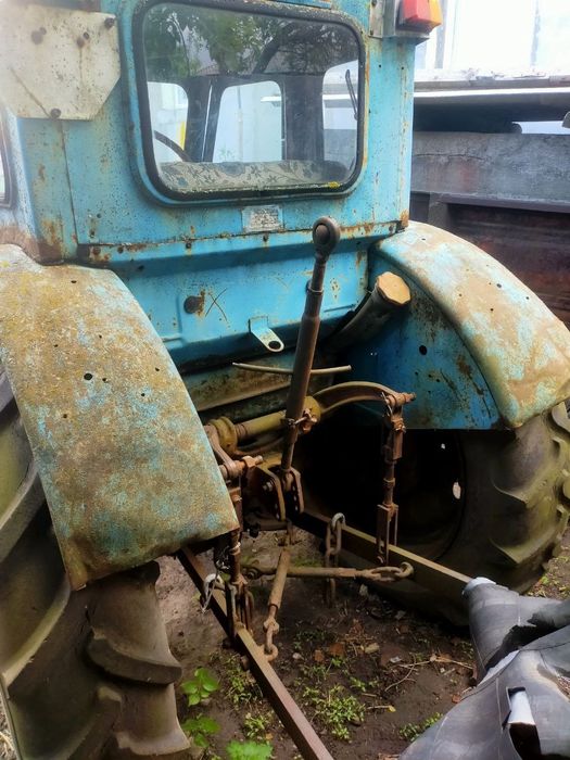 Продам трактор Т-40 з принципом та плугом