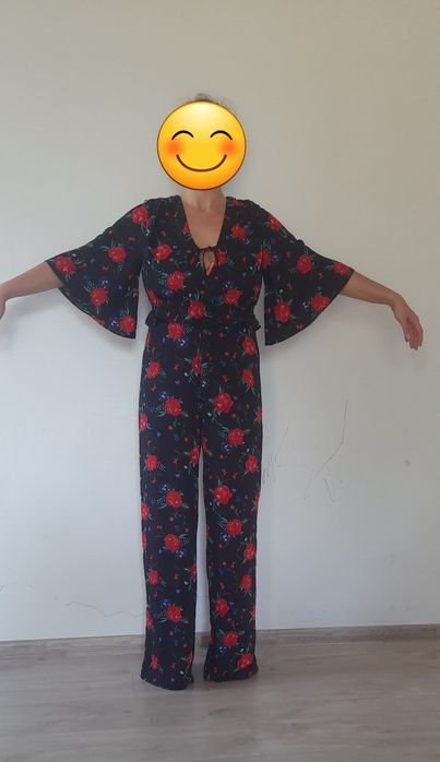 Kombinezon kwiaty wzorzysty elegancki wizytowy 38 M