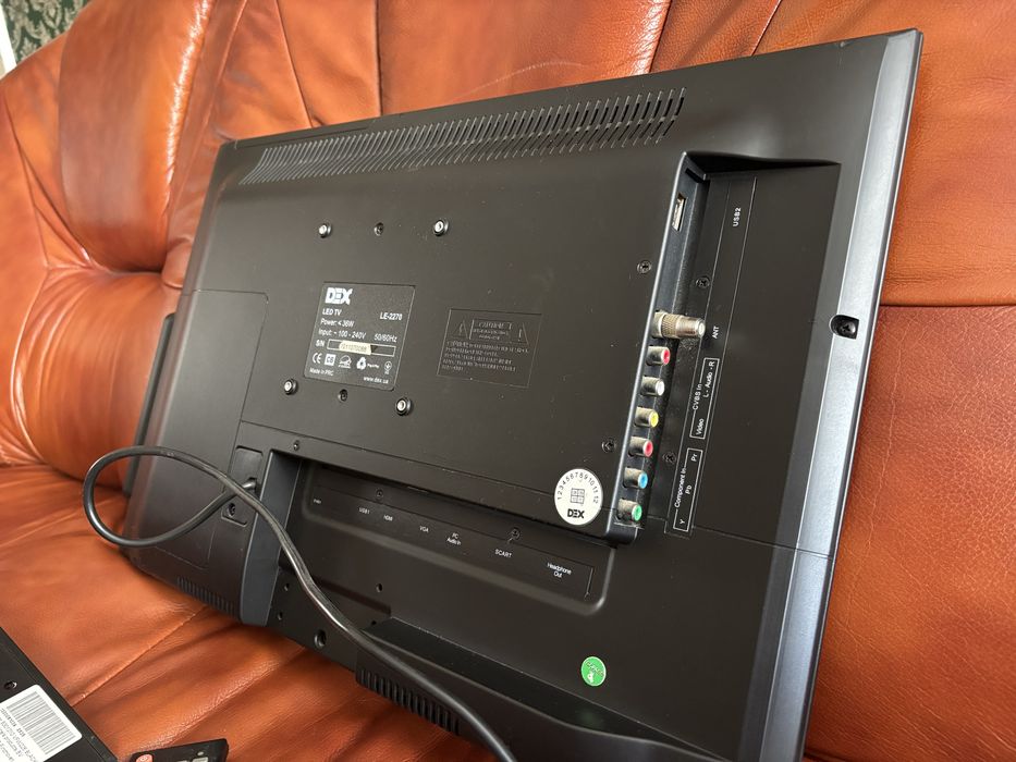 Телевізор Dex. 22 дюйми, кронтштейн для стіни в подарунок.