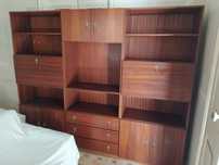 Estante vintage em madeira