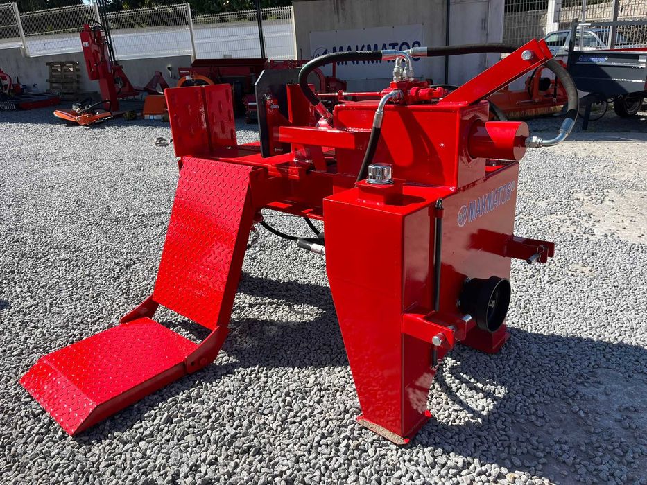 Rachador de lenha p/ trator 25TR c/ Plataforma elevatória NOVO