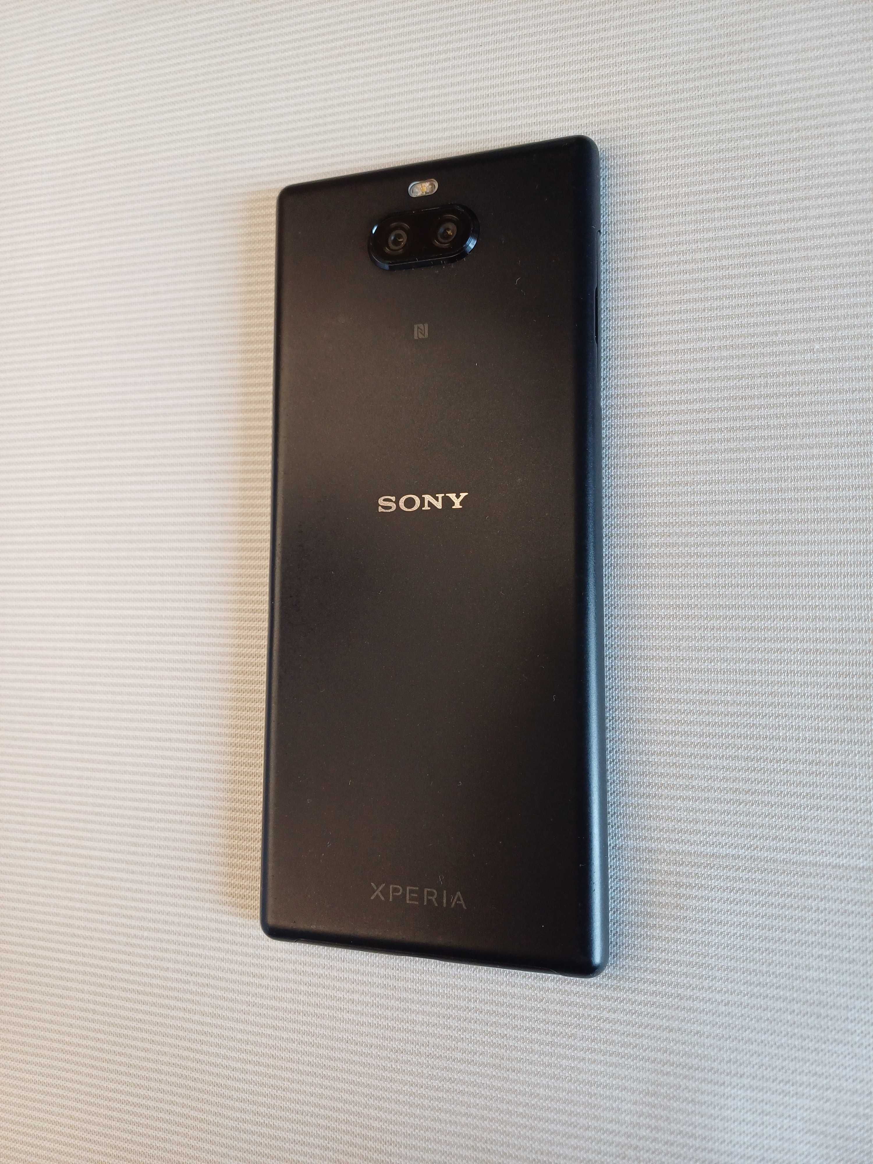 Смартфон  SONY XPERIA в ідеальному стані.