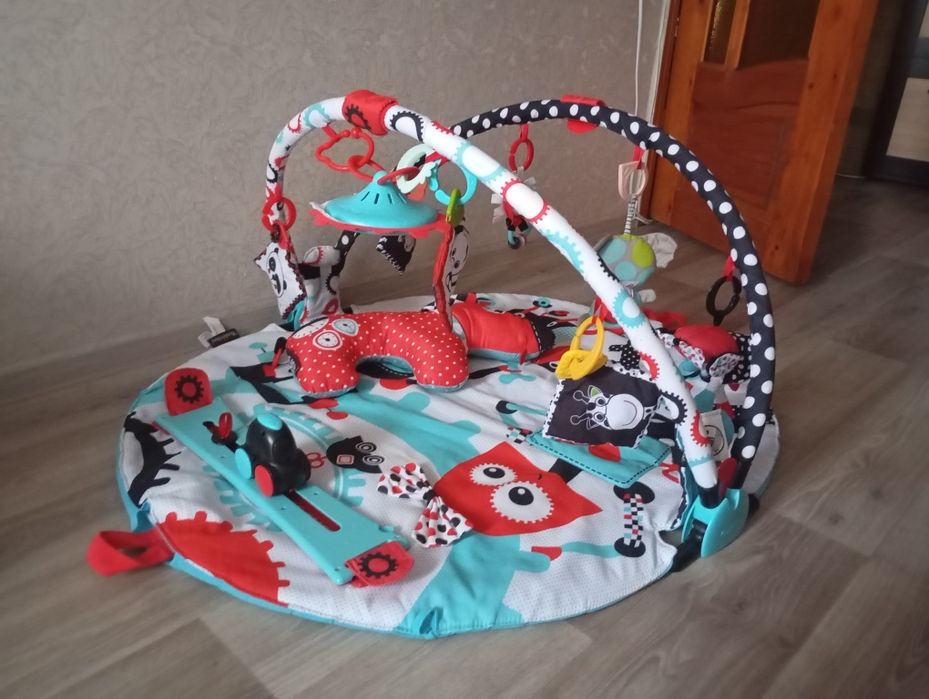 Продам розвиваючий килимок