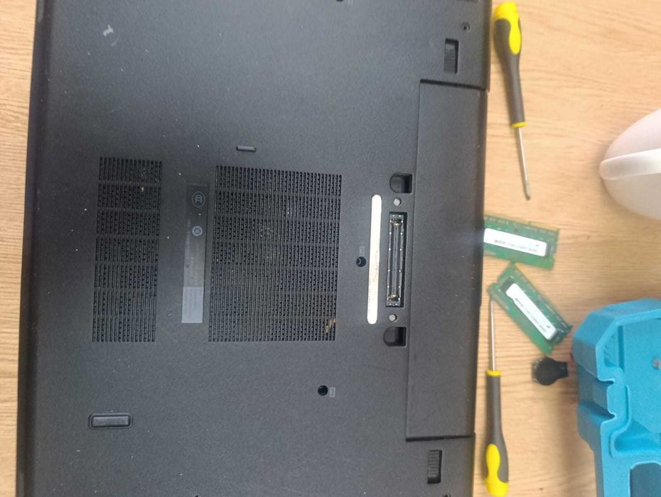 Ноутбук Dell E 6530 на запчастини