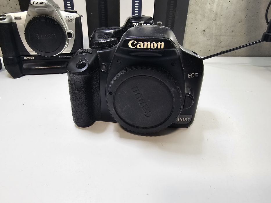 Дзеркальний  Фотоапарат Canon EOS 450D 12.2 МП