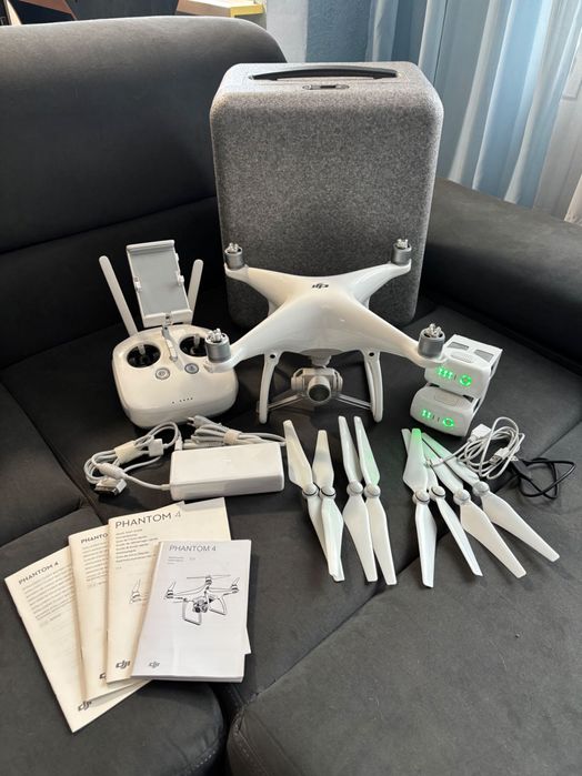 DJI phantom 4 дрон у відмінному стані