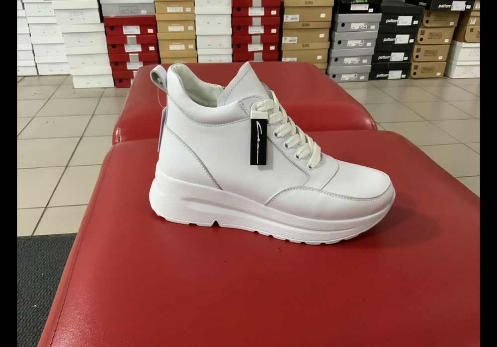 ботинки  женские  низкий каблук  зимние осенние Украина кожа замш