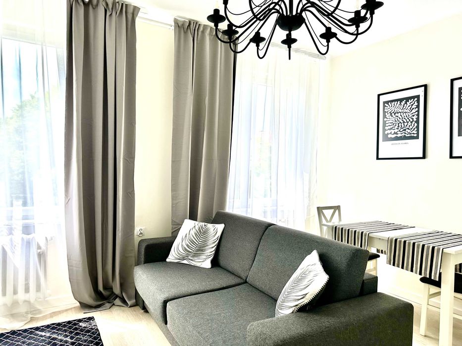 Wynajmę mieszkanie centrum ul. PCK 2 pok. 1700 zł