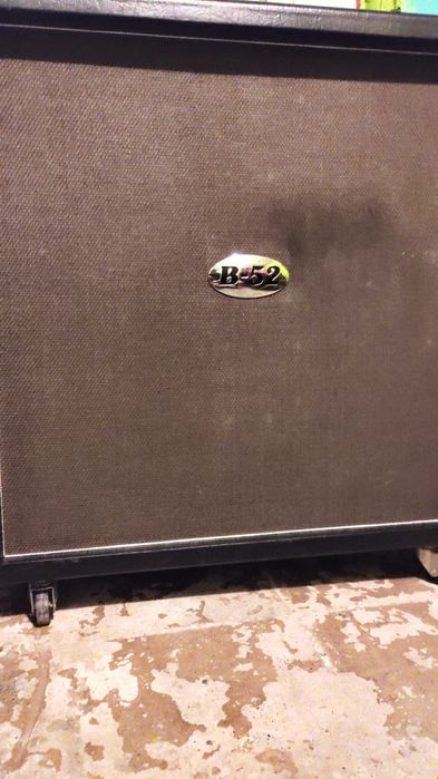 kolumna gitarowa B-52 100 w 4x g.