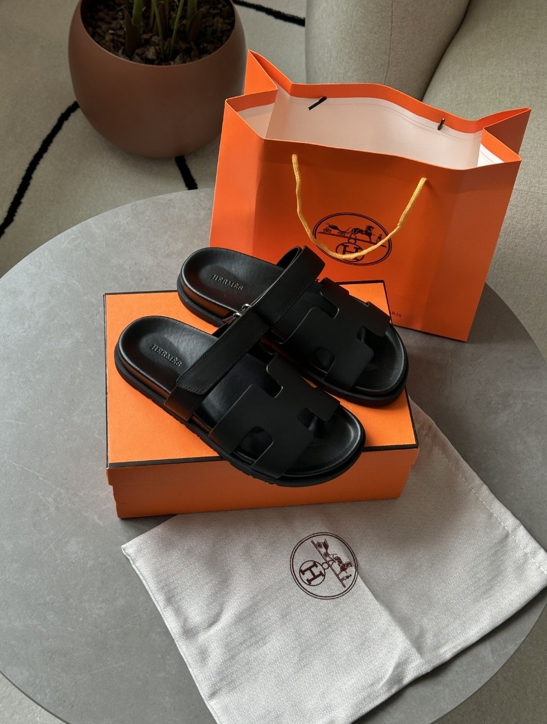 р36-41 Шльопанці Hermes Chypre Sandals Black