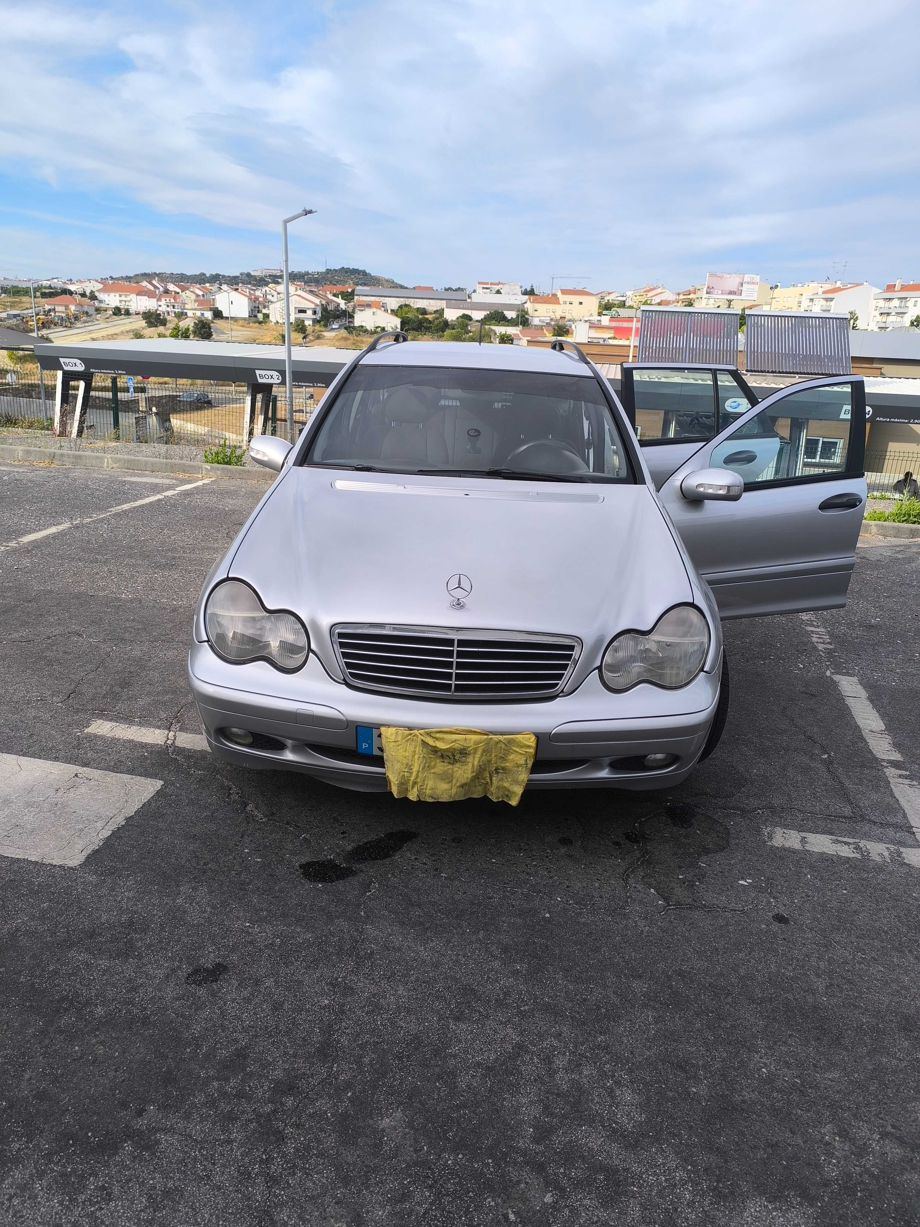 Mercedes carinha C200