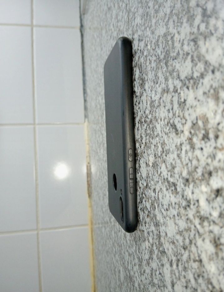 Capa Telemóvel Huawei p20 Lite preta