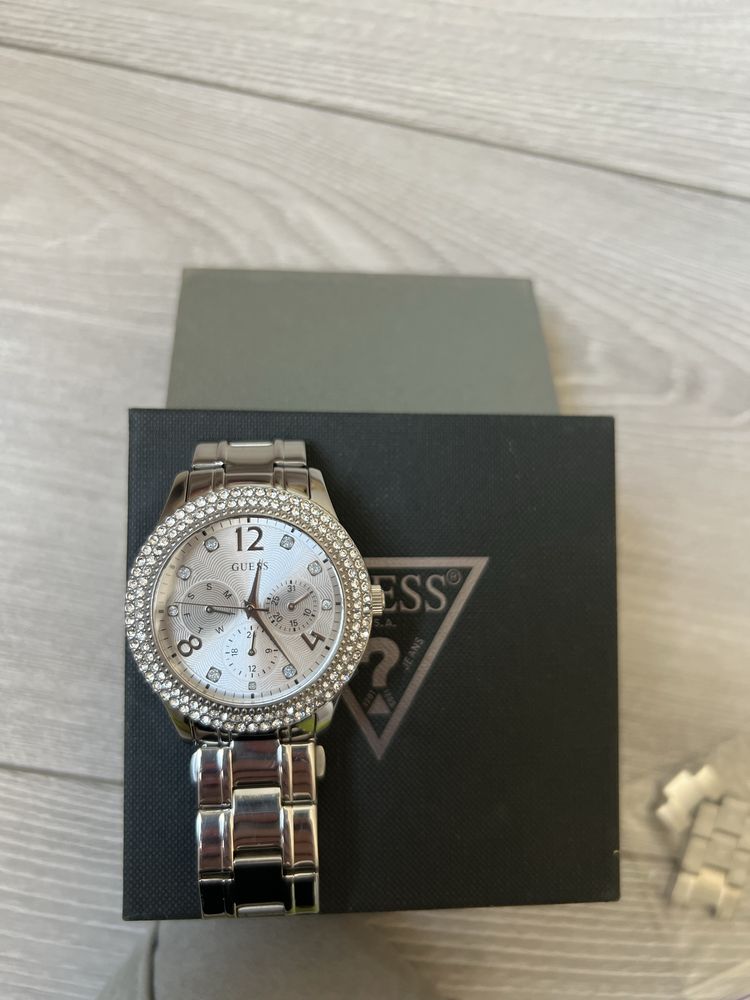 Часы женские guess silver 40 mm