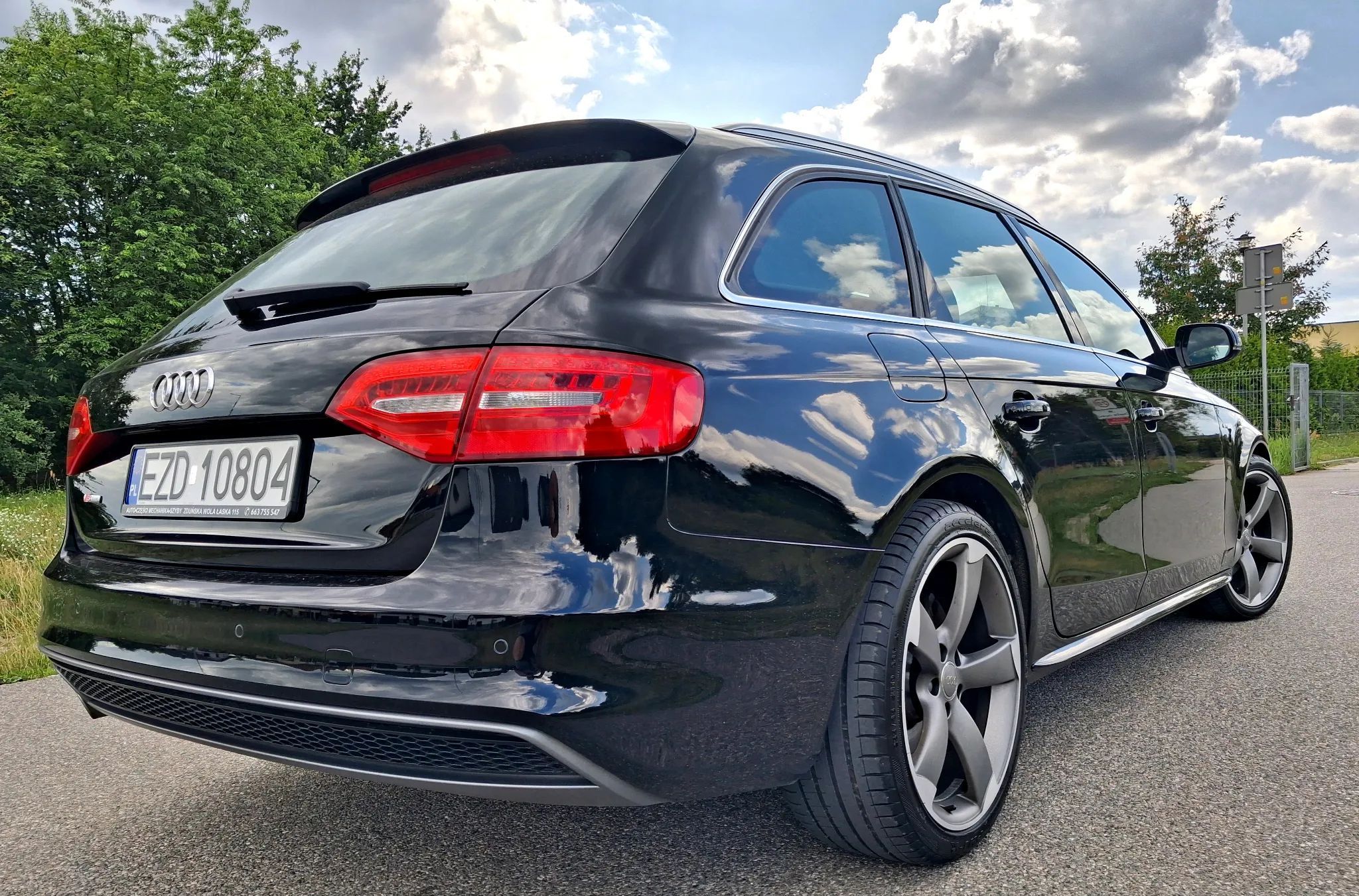 Audi A4 Navi S-line Rotor19 Bixenon!!!
