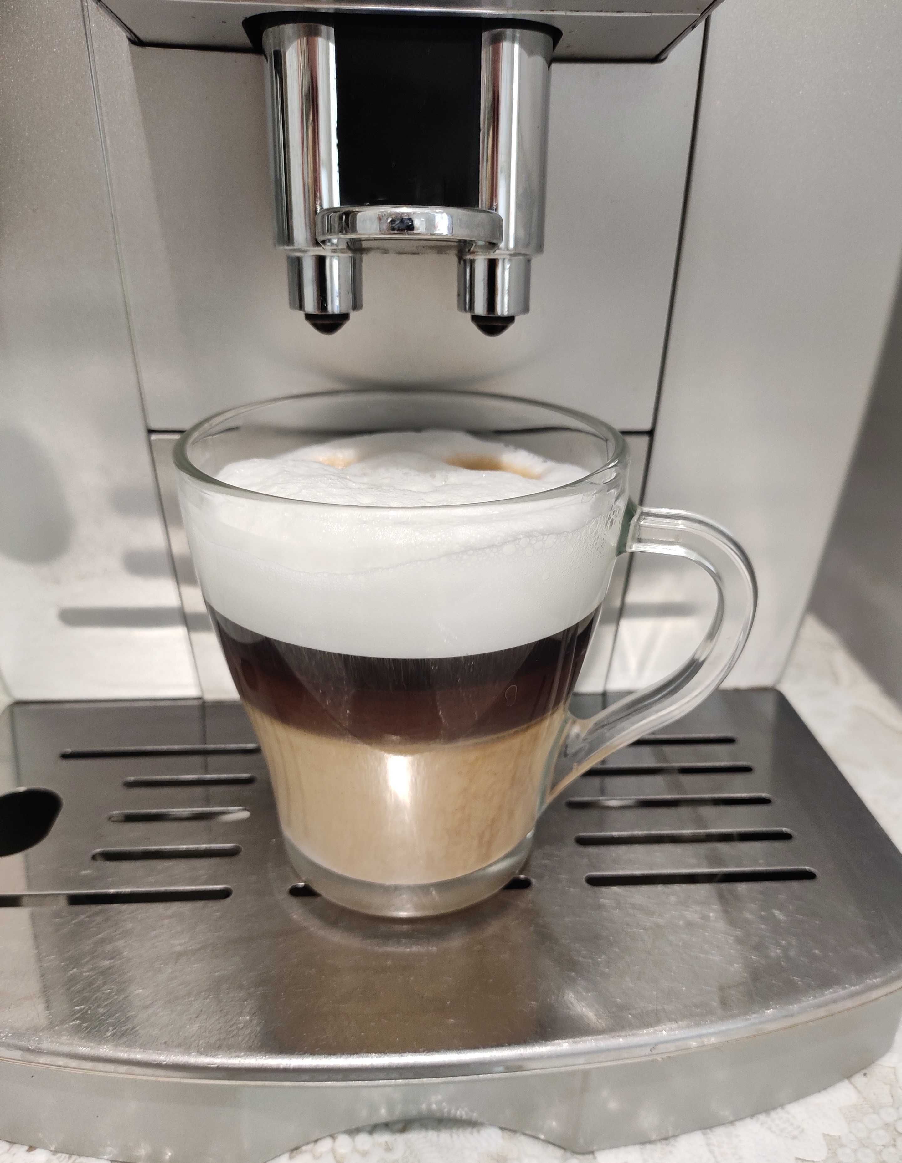 Кофеварка кофемашина delonghi ecam 25.120 кавоварка