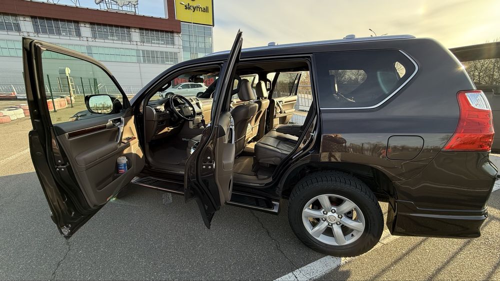 Кросовер Lexus GX 2011