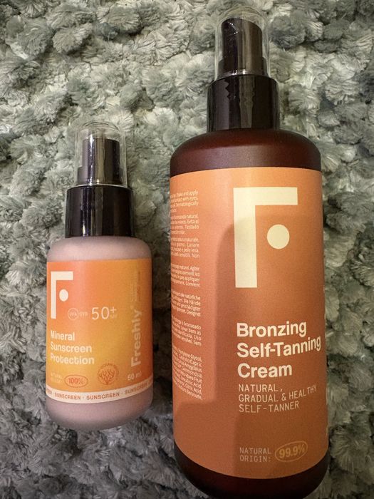 Bronzing e protetor solar 50+ da Freshly