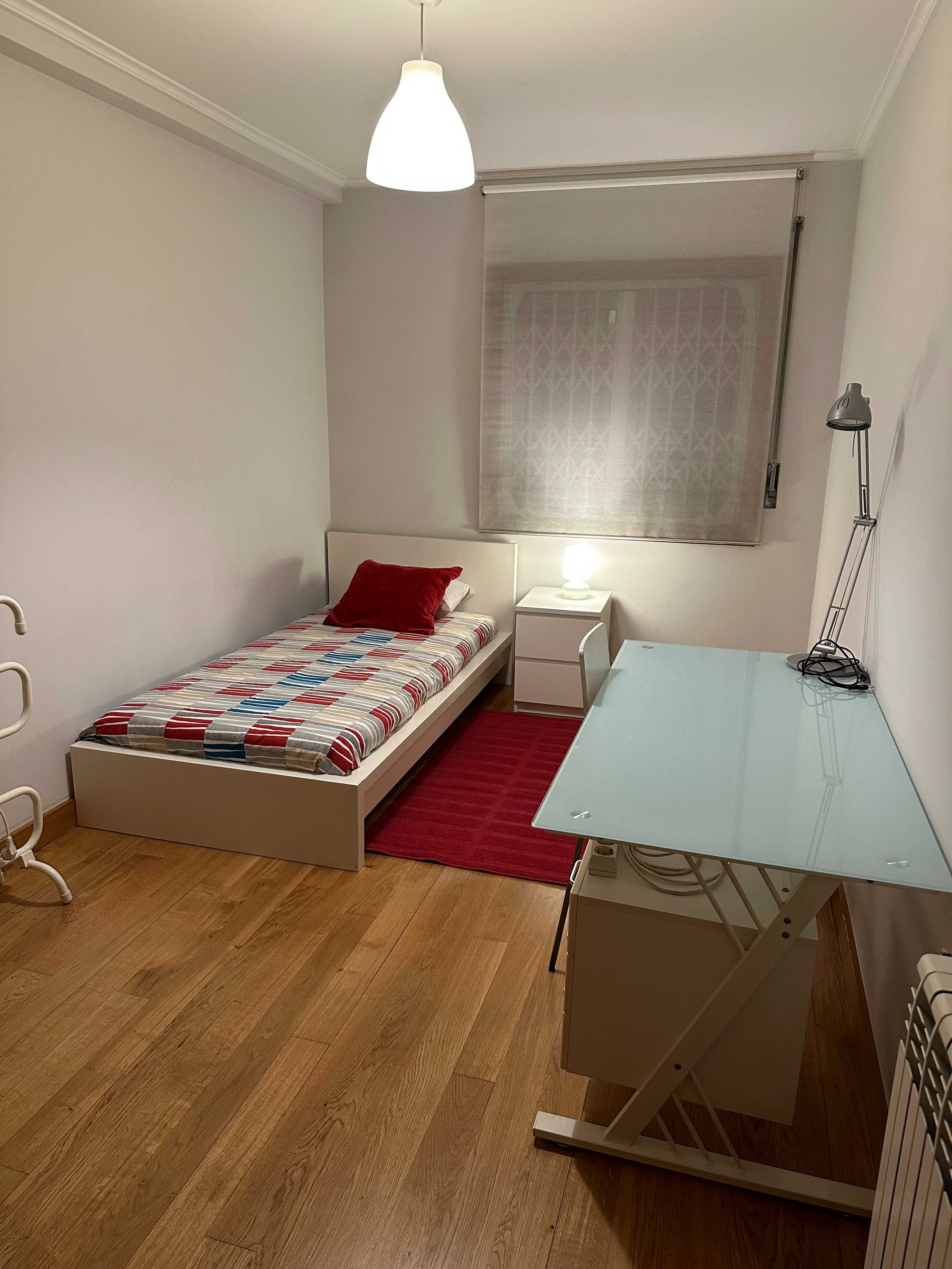 Quartos para estudantes em frente ao Hospital São João