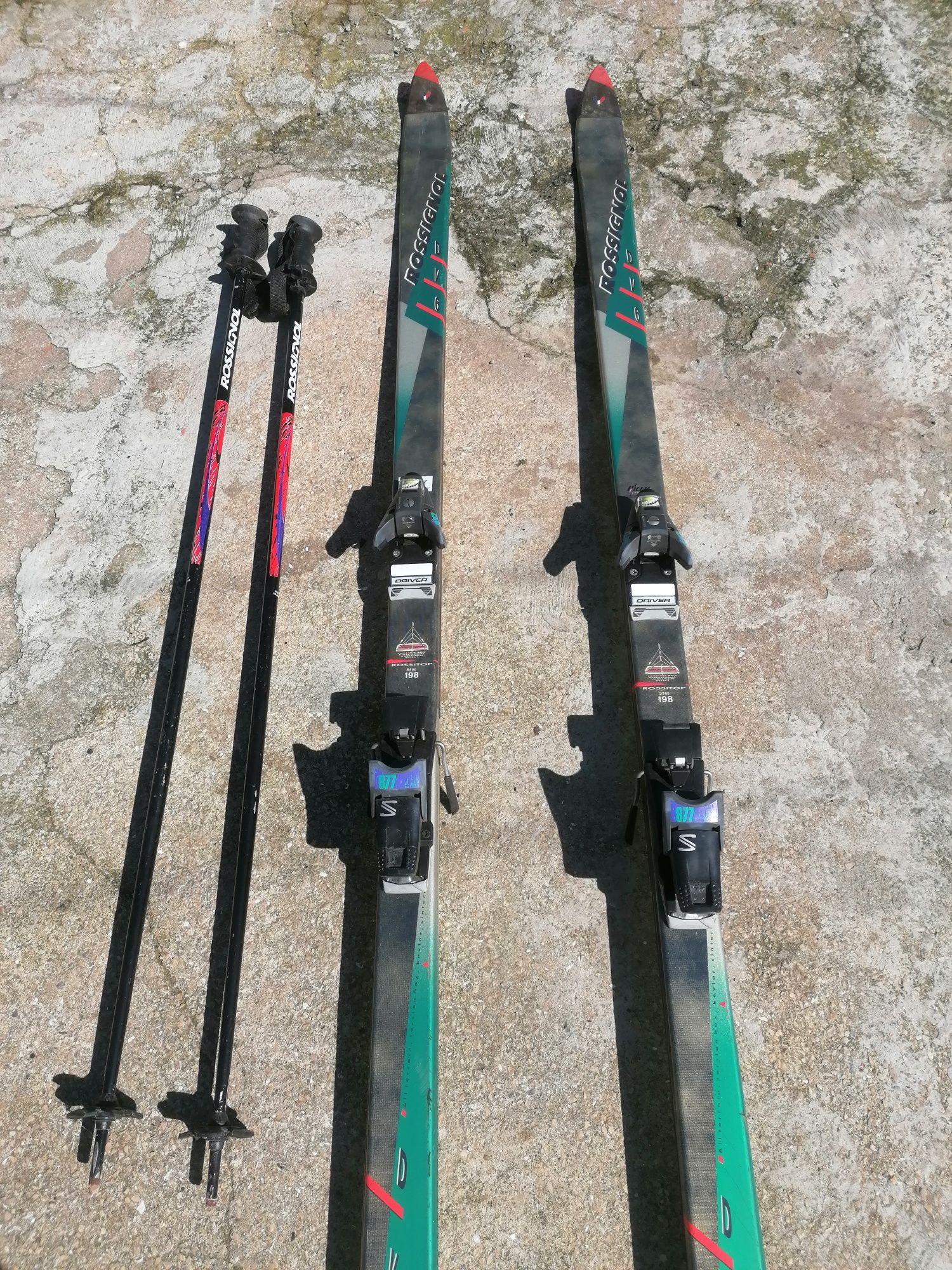 Skis Rossignol DV6