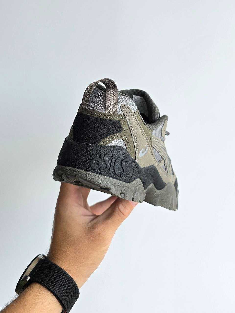 Кроссовки Asics Gel-Pickax