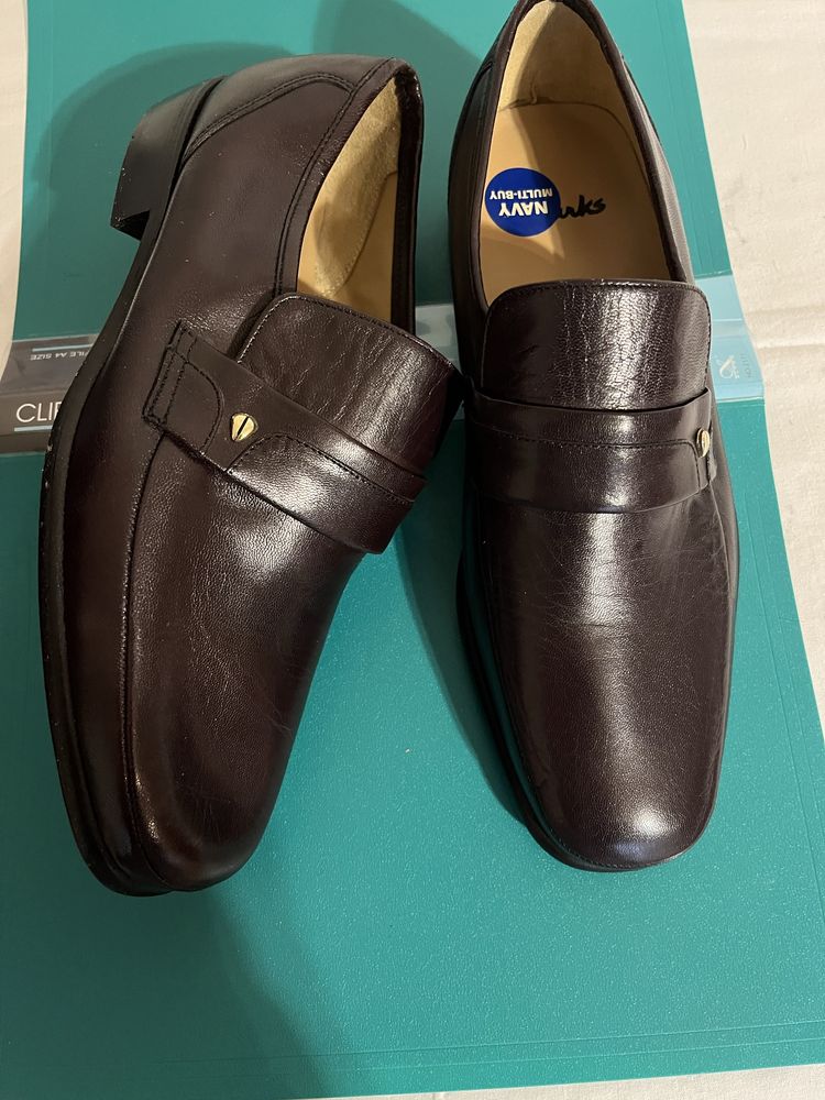 Clarks нові повністю шкіряні 45 р.