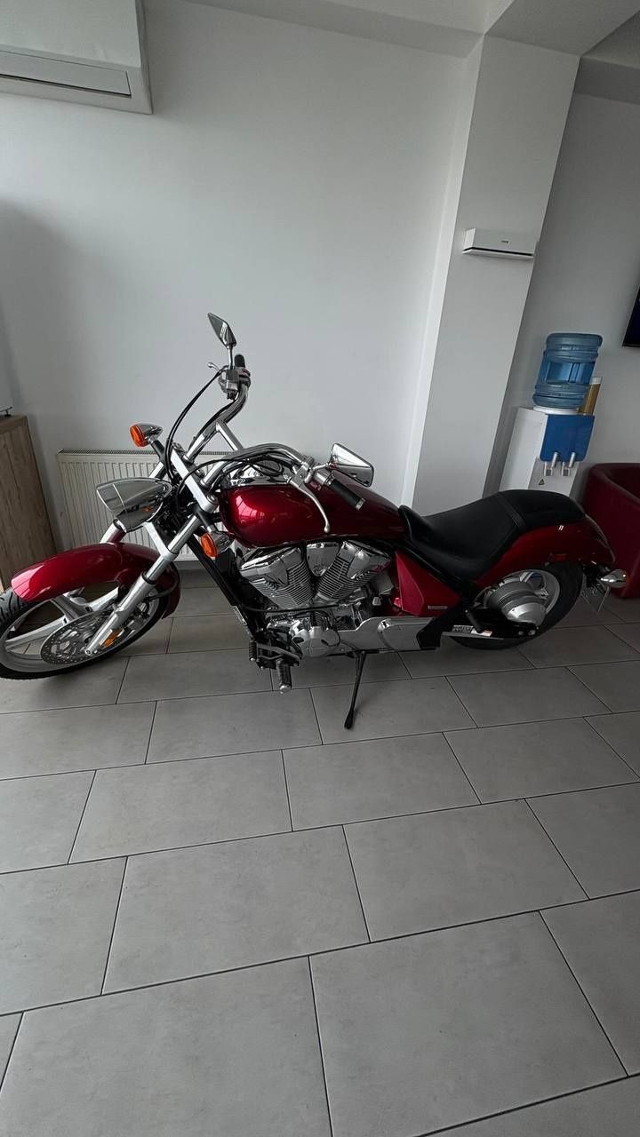 Honda VT1300 Sabre новый !