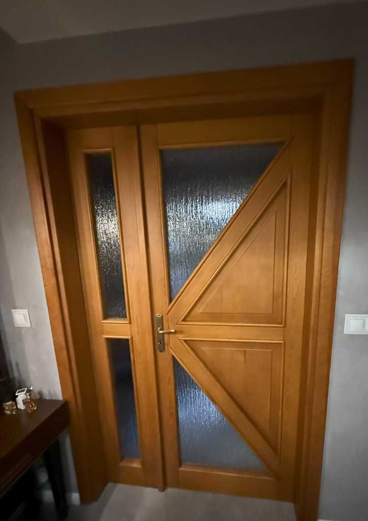 Drzwi wewnętrzne drewniane