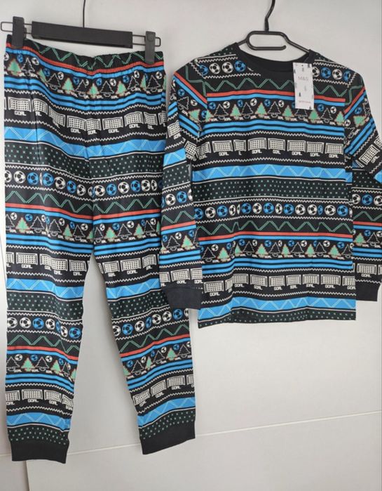 Nowa Piżama z metką chłopięca m&s 140 9-10 lat dla fana piłki