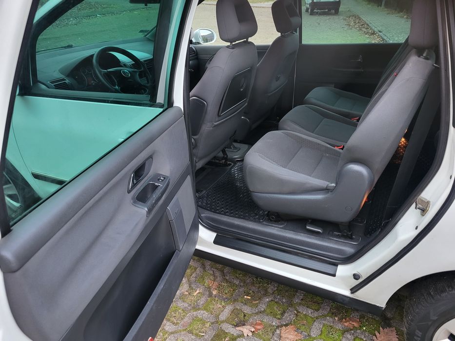 Sharan 1.9 TDI 7 osob doinwestowany