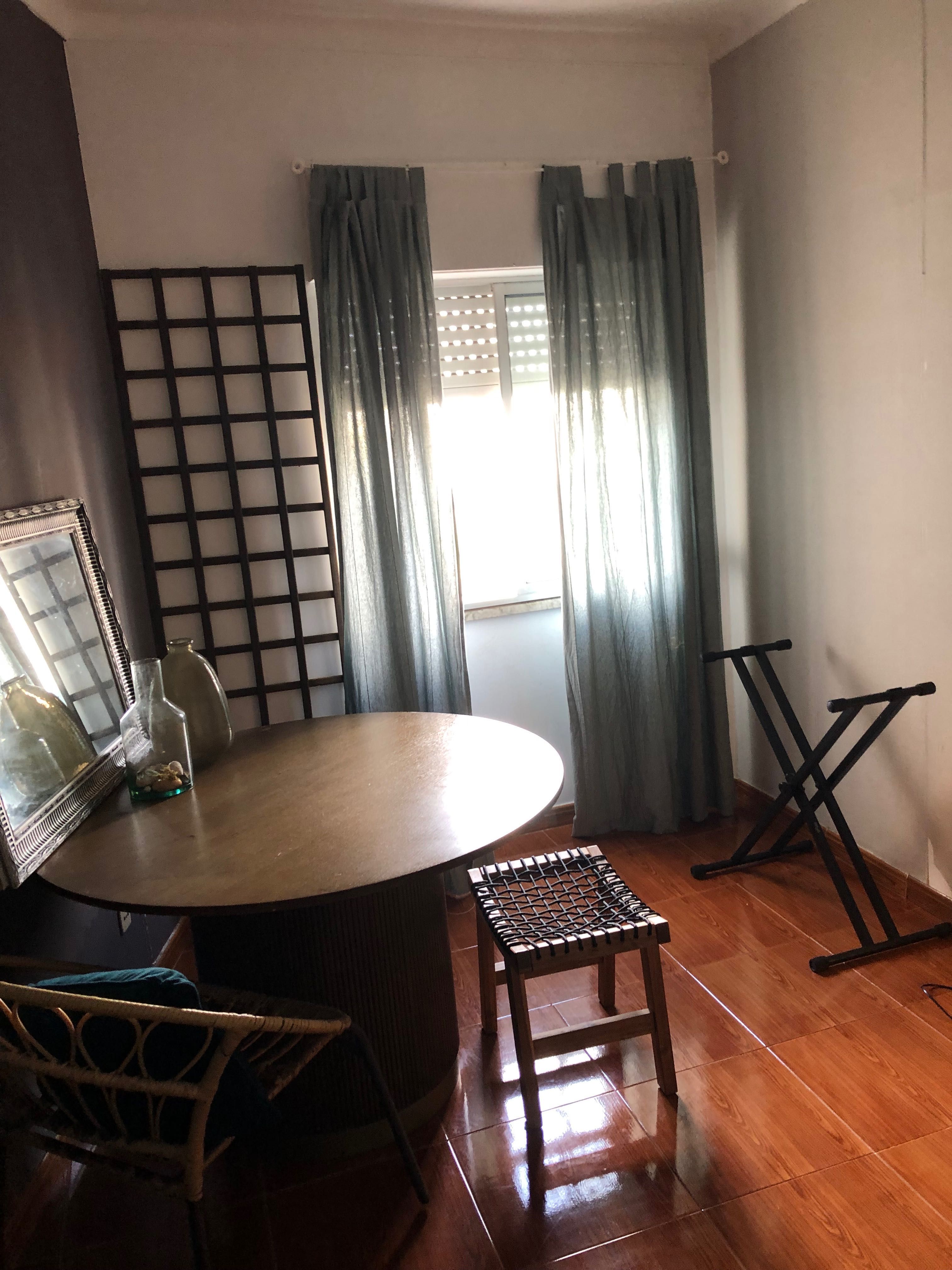 Quarto para Arrendar - Individual - 150€ caução