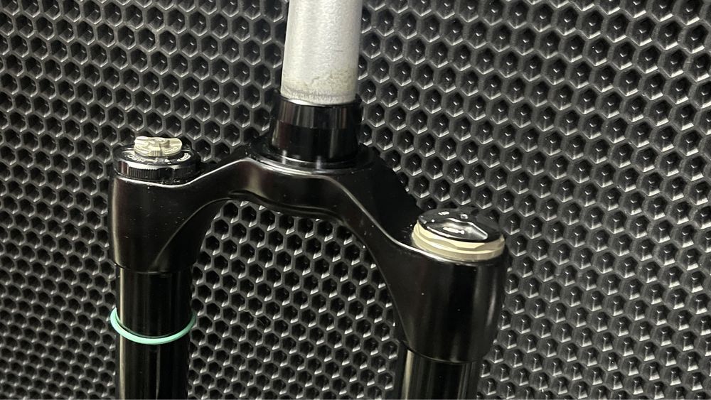 Вилка EXT ERA 1 160мм, 29, 15х110 Boost FOX, Rock Shox