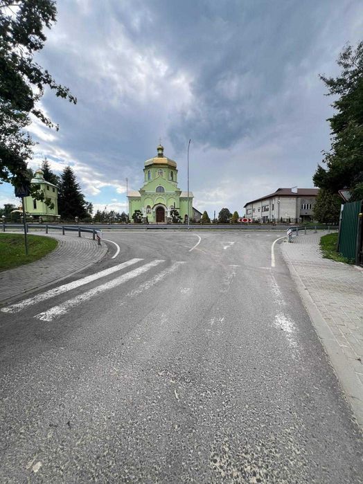 Продається будинок у центрі села Чернилява