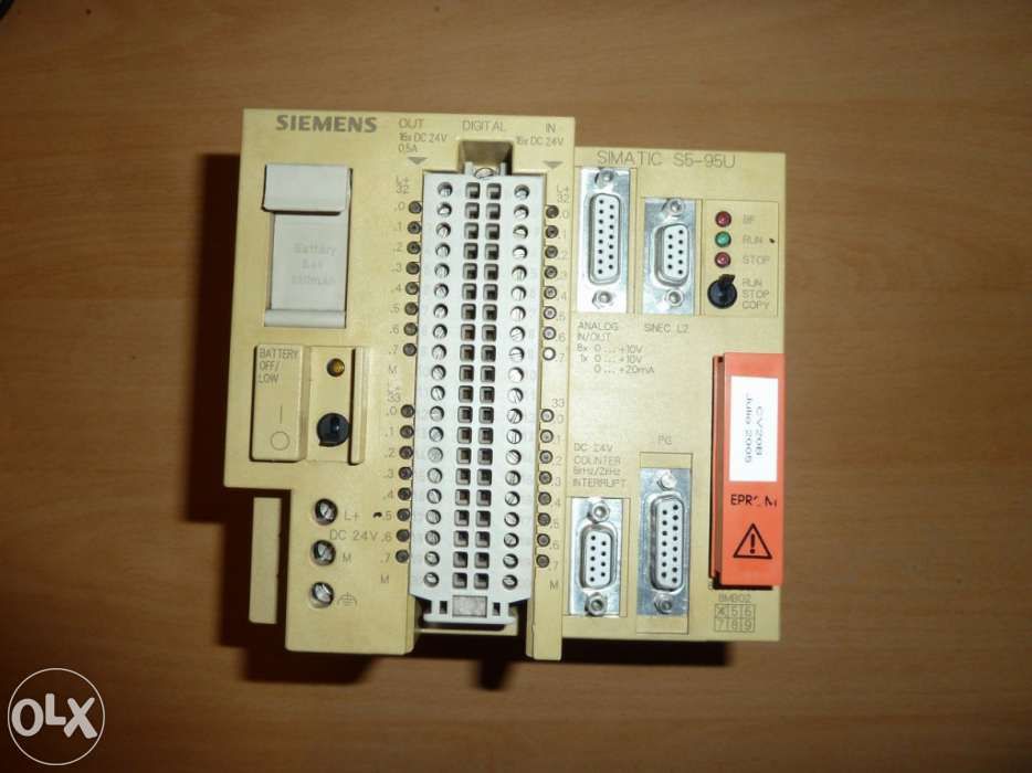 Autómato Siemens S5 -95U + Módulo memória 6ES5 375-0LA15