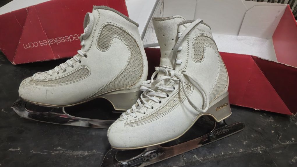 Коньки Edea ice fly 23.5 ,леза WILSON Gold Seal