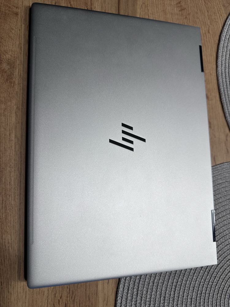 Продам ноутбук HP spectre x360