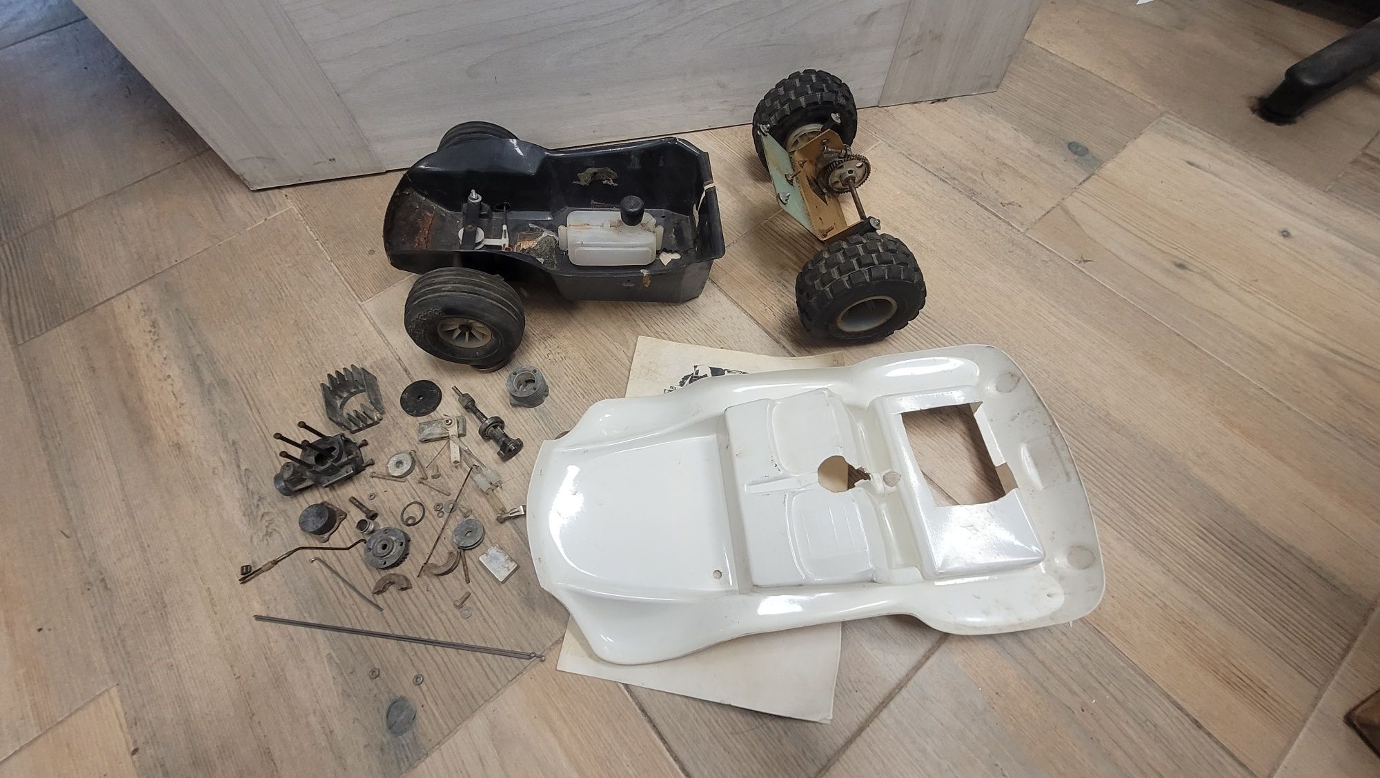 Buggy Micro-racing ROBBE samochód rc spalinowy instrukcja