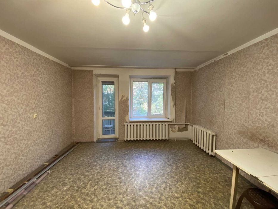 3- х комнатная квартира на Таирова по улице проспект Небесной Сотни.