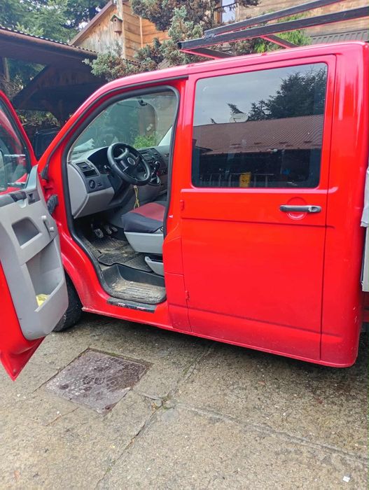 VW T5 podwójna kabina 2006 r 1.9 tdi