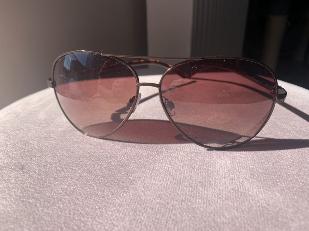 Okulary przeciwsłoneczne Oskar de la Renta brązowe aviatory używane