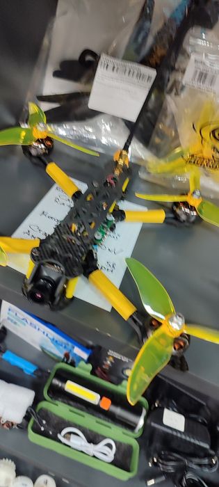 5" FPV дрон 5" в отличном состоянии новый готовый к полёту