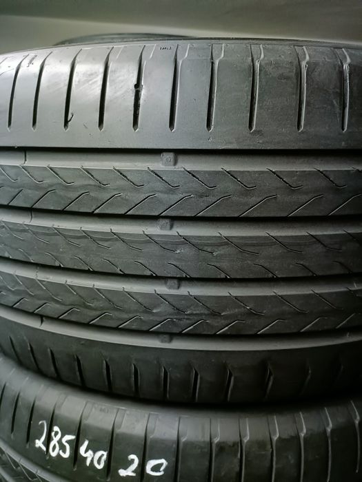 Pneus  285/40/20