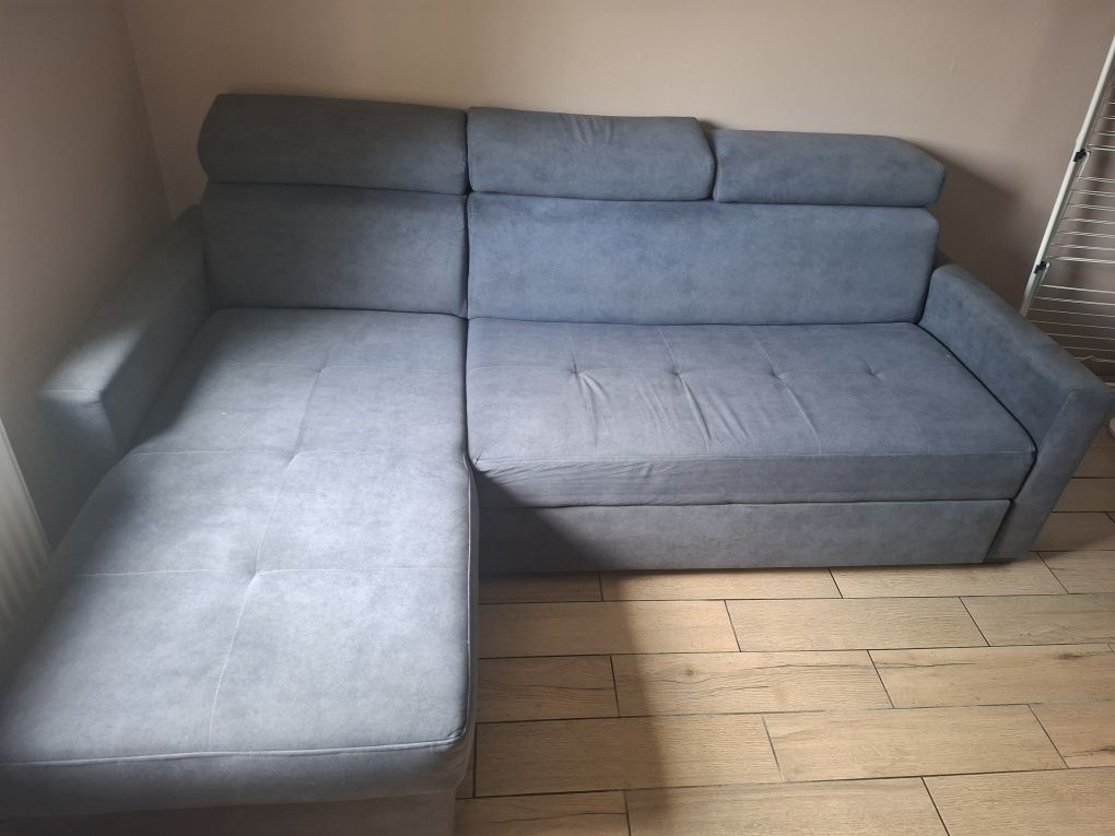 Narożnik  z funkcją spania