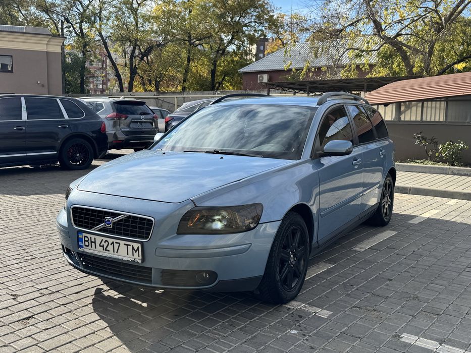 Volvo v50 дизель механика. 2005 год