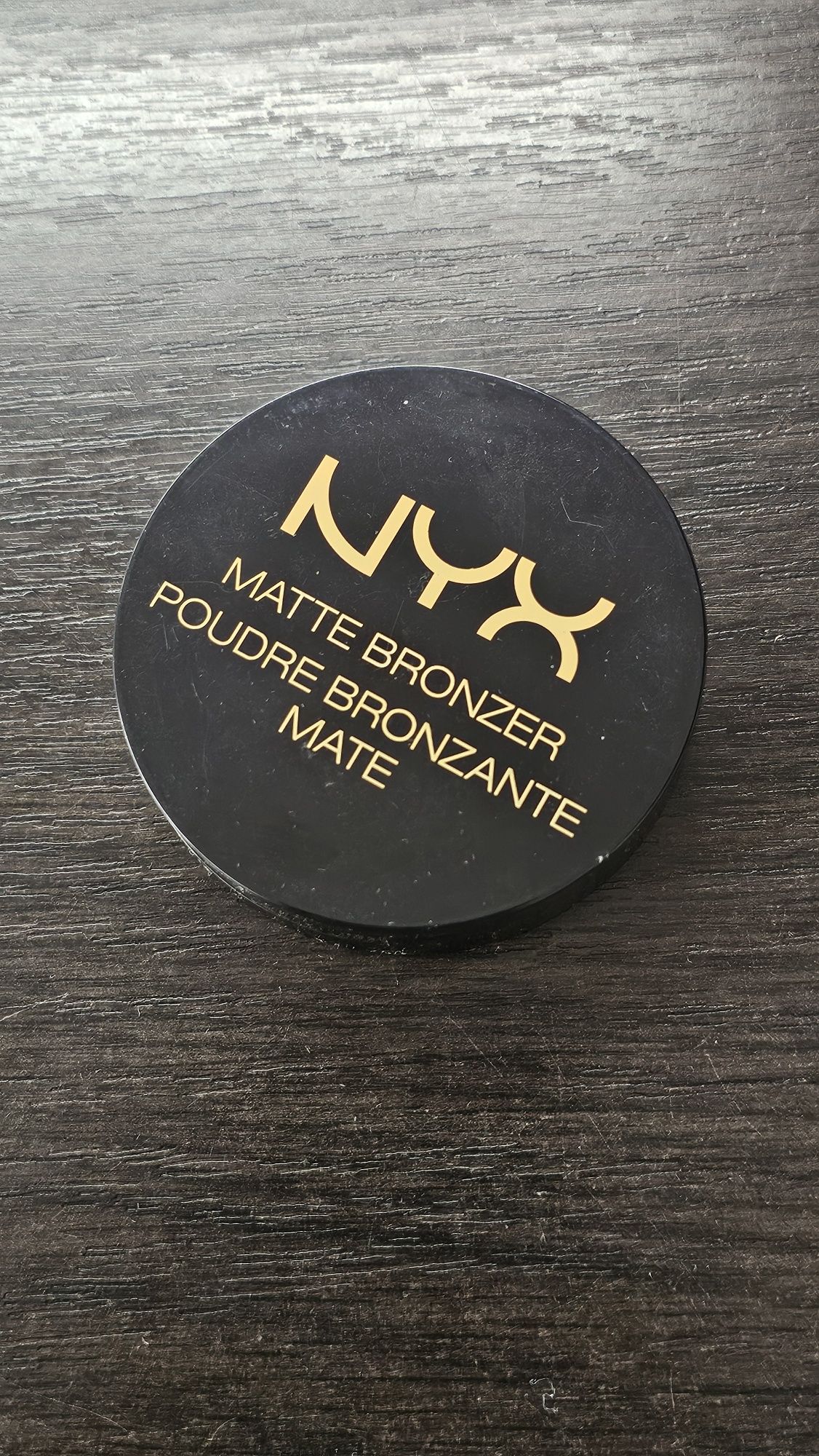 Nyx - Matte Bronzer, Medium. Bronzer do konturowania