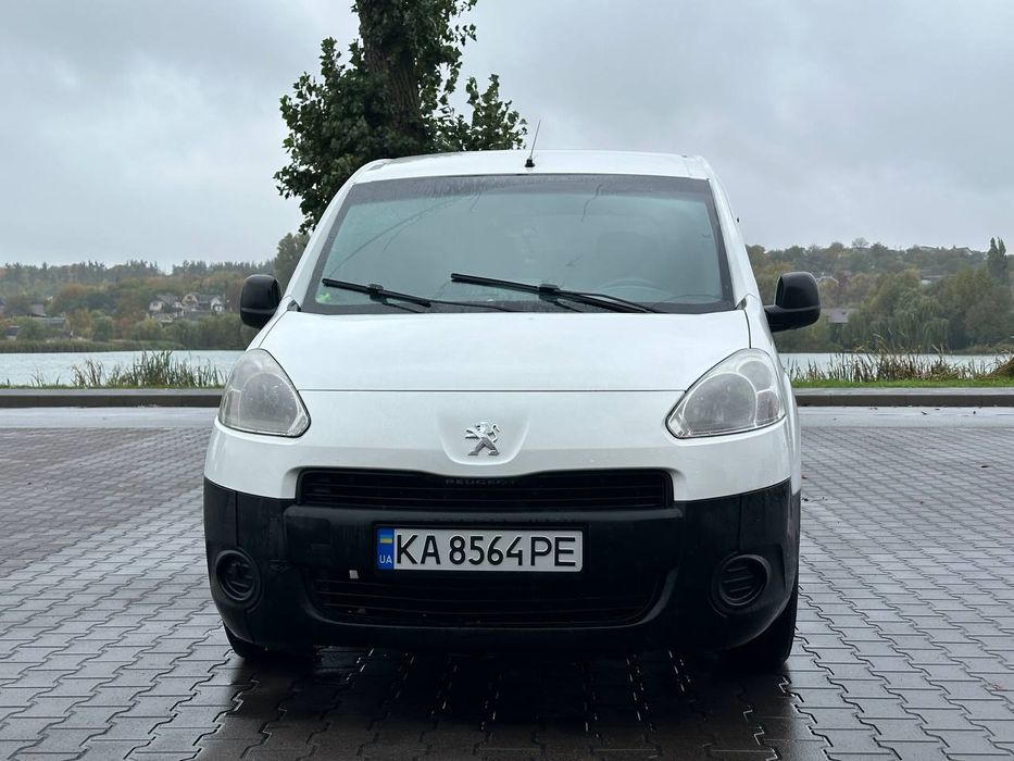 Peugeot Partner 2013 рік