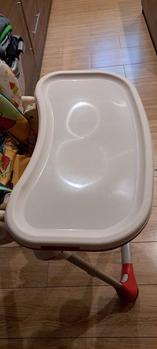 Oddam za darmo fotelik do karmienia chicco