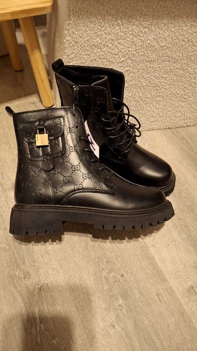 Nowe botki 39 zimowe jak guess lub gucci. Czarne damskie zimowe buty