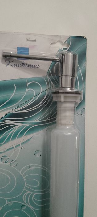 Dozownik na płyn lub mydło montowany w blacie