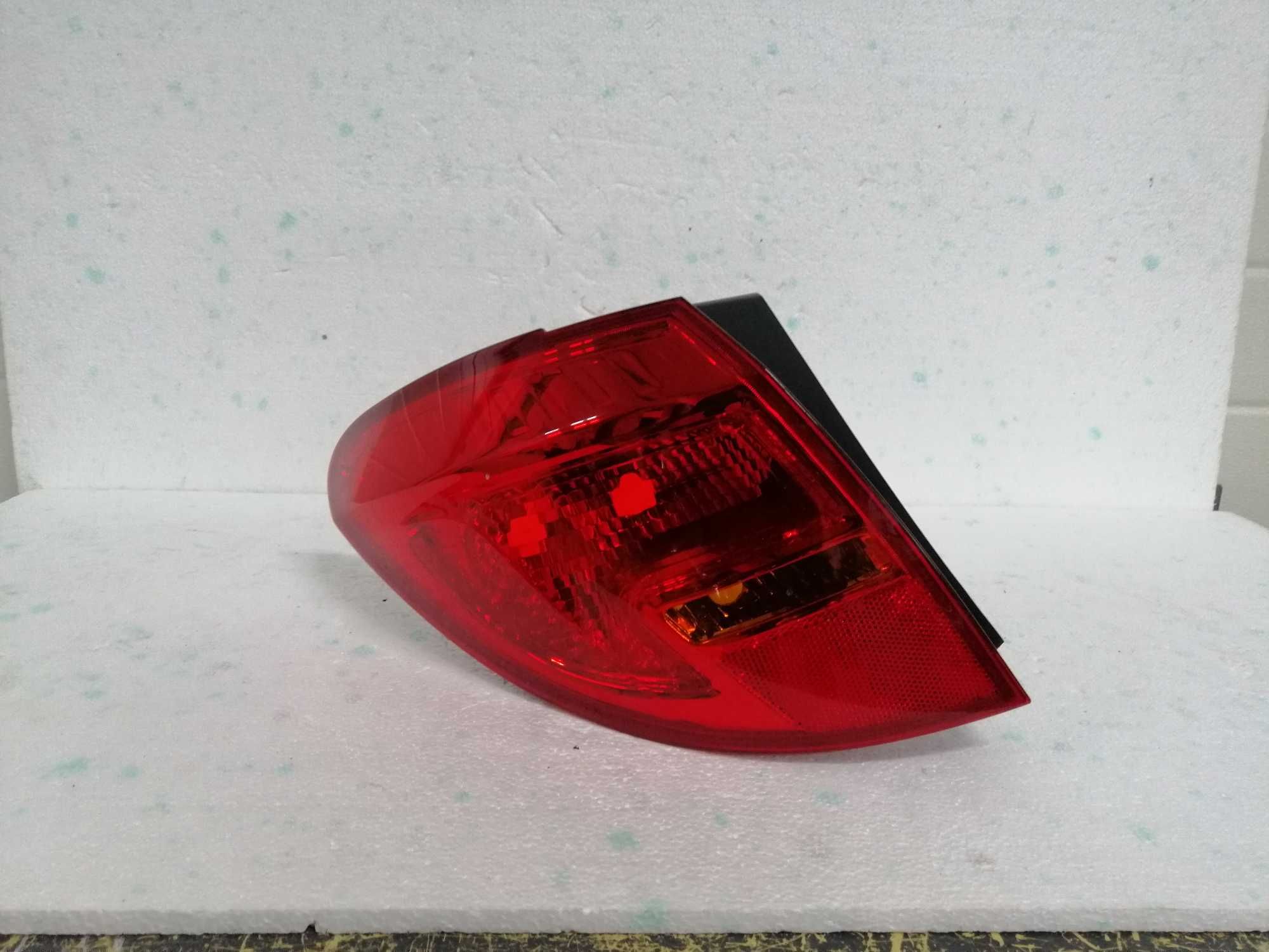 Lampa lewa tylna Opel Meriva B 216.30.101