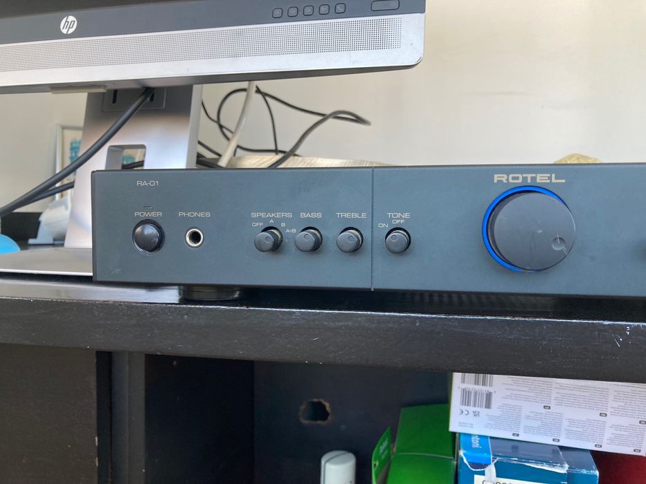 Amplificador Rotel